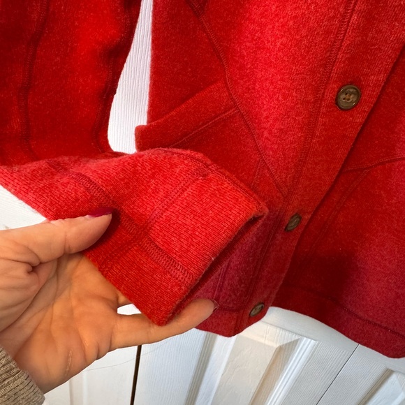 Marmot Womens Button Up Front Fleece Jacket Size XS Vibrant Red 2 Front Pockets - Picture 5 of 12